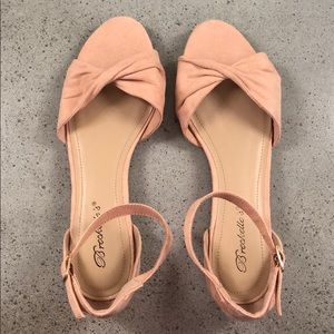 Low wedge sandal